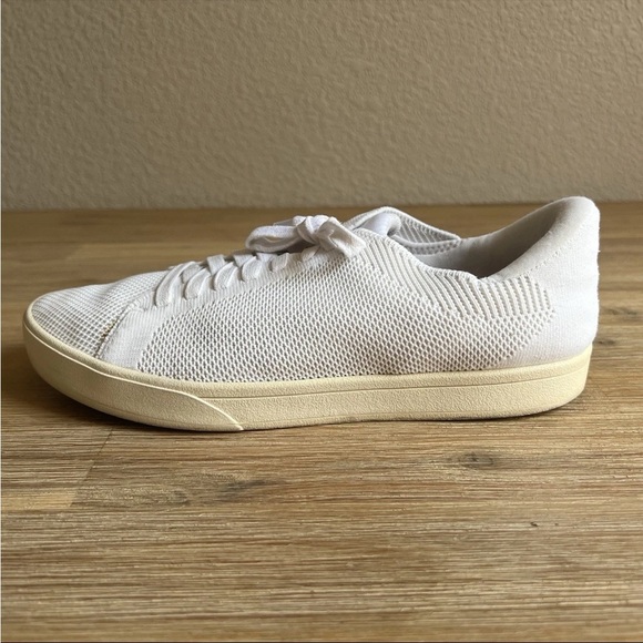 Kizik Sneakers Unisex White Lace Up Mens 7.5 Women’s 9 Casual Comfort Supporting - Picture 3 of 11